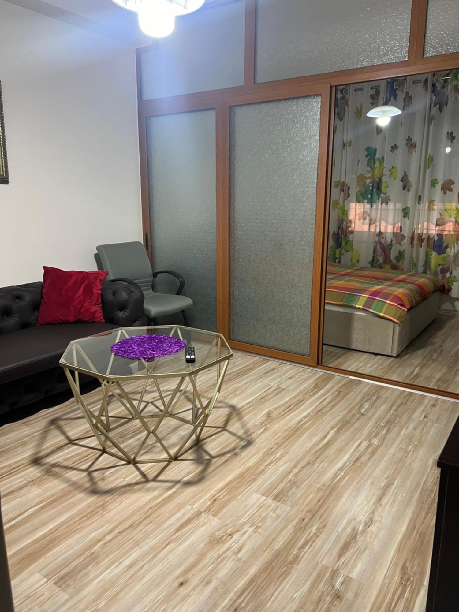 Ergi'S Studio Apartment Tiran Dış mekan fotoğraf