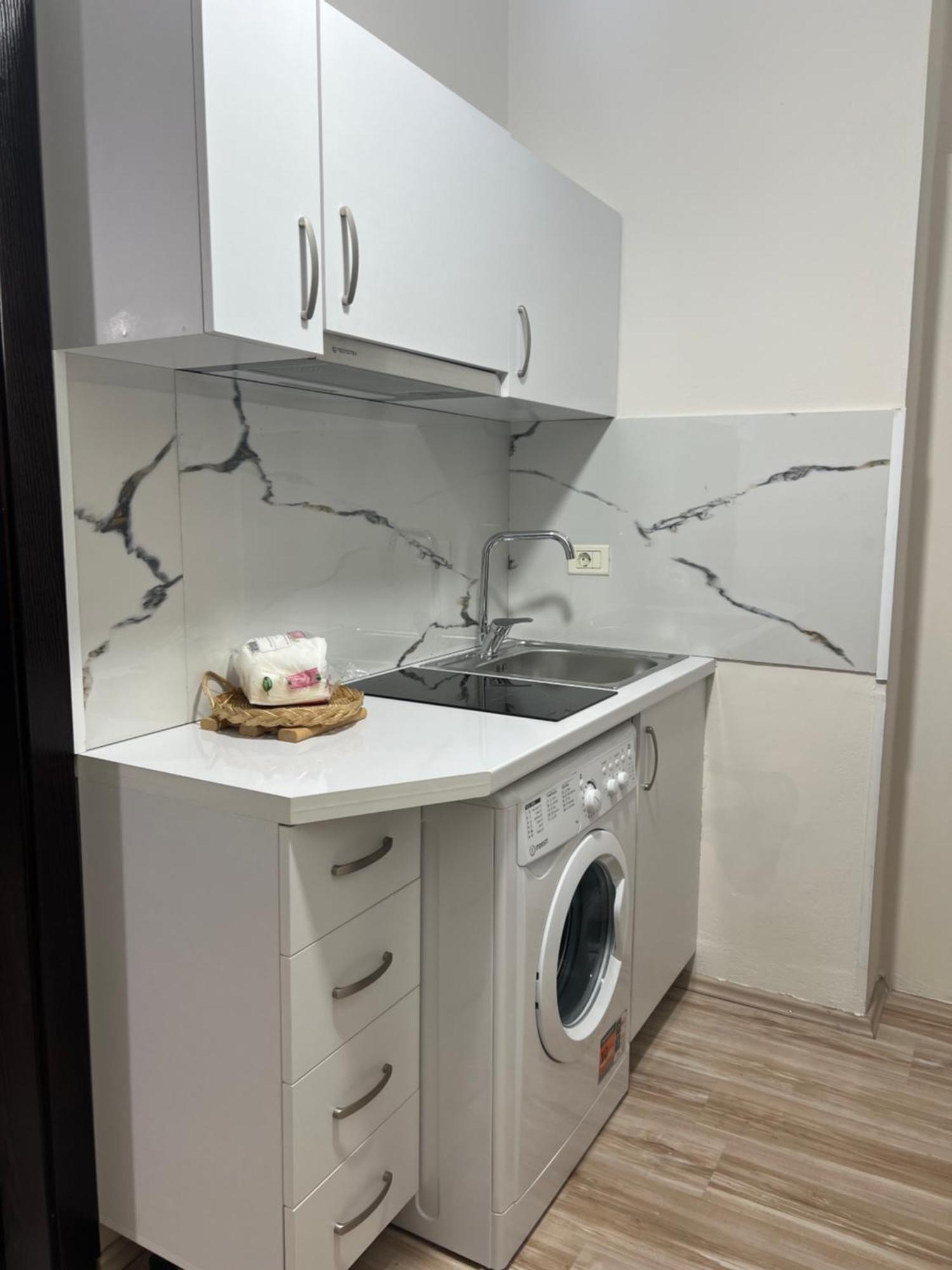 Ergi'S Studio Apartment Tiran Dış mekan fotoğraf